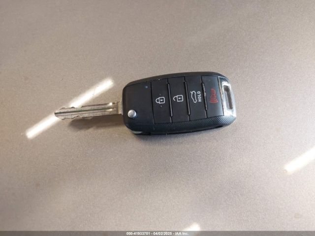 KNAFX4A6XF5289428 KIA FORTE LX