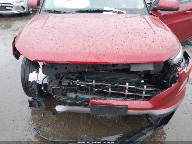 KMHRC8A35RU307798 Hyundai Venue Sel