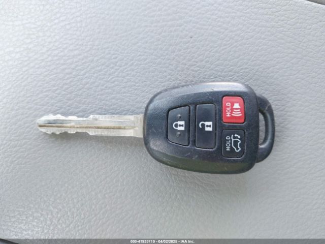 5TDZZRFH7KS311410 Toyota Highlander Le Plus
