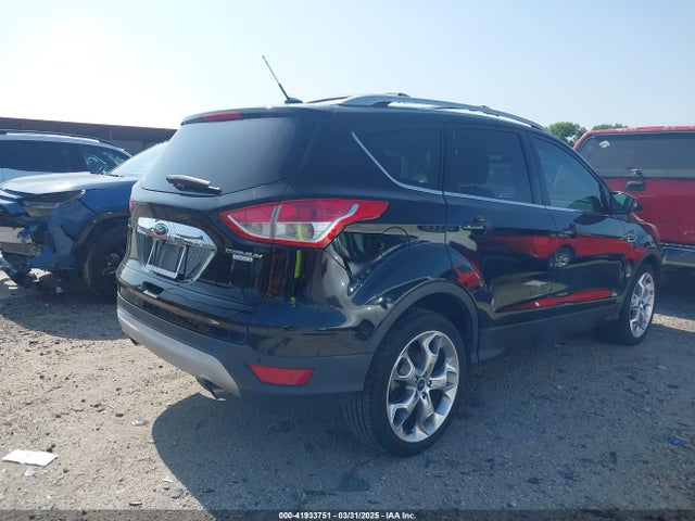 1FMCU0JX5GUC88013 Ford Escape Titanium