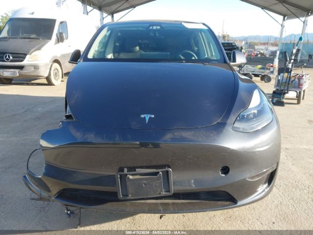 7SAYGDED5RF103983 Tesla Model Y Long Range Dual Motor All-wheel Drive/rwd