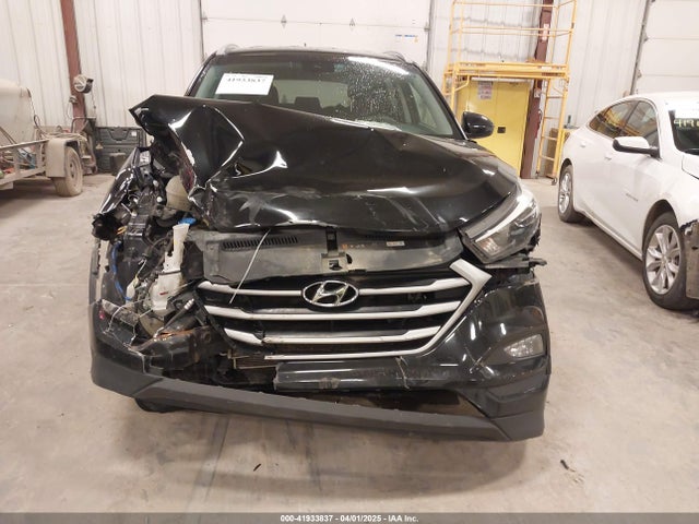 Hyundai TUCSON SE 2017 KM8J3CA46HU583267 Image 6