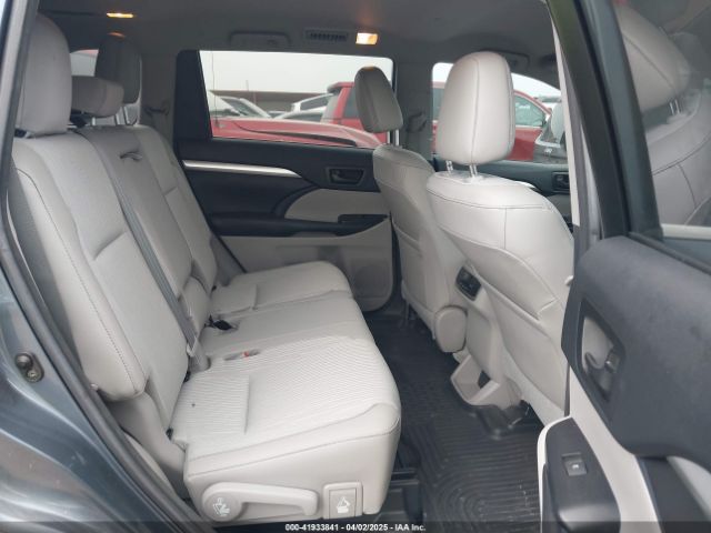 5TDZZRFH1HS222330 Toyota Highlander Le Plus