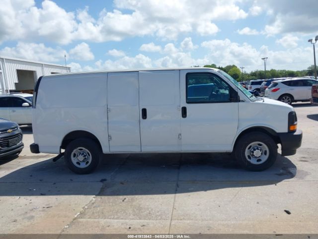 1GCWGAFF0H1298823 Chevrolet Express 2500 Work Van