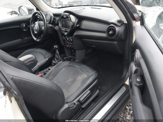 2018 MINI HARDTOP WMWXP5C56J2D71961 Photo 4