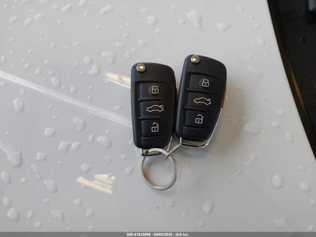 2018 AUDI A3 WAUB8GFF7J1020129 Photo 10