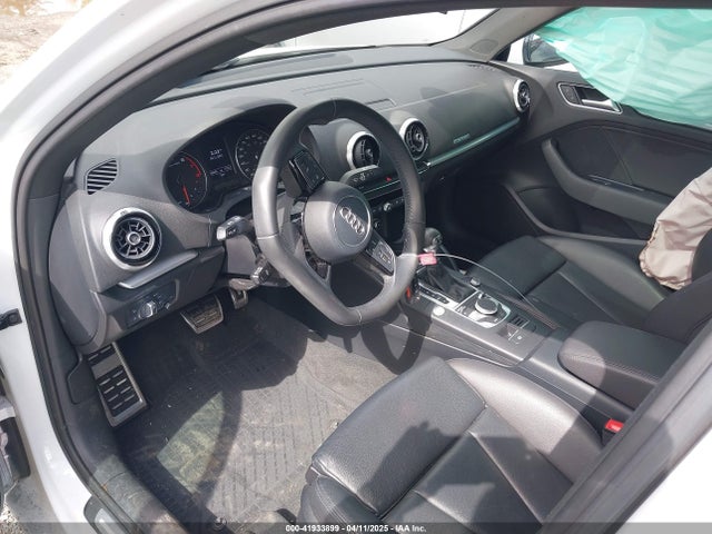 2018 AUDI A3 WAUB8GFF7J1020129 Photo 4