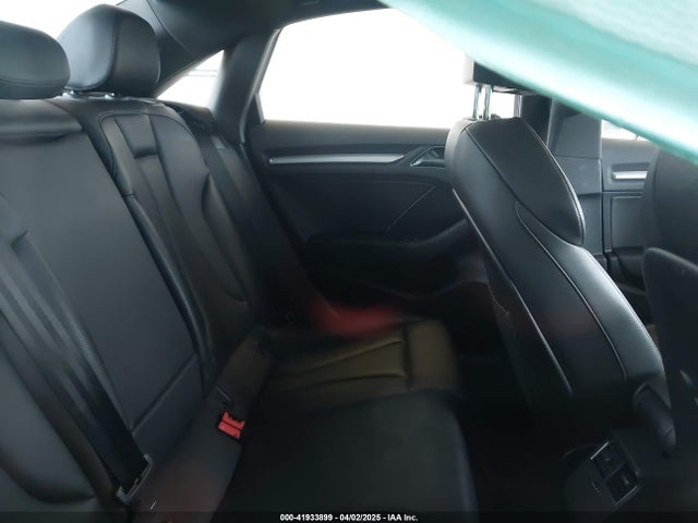 2018 AUDI A3 WAUB8GFF7J1020129 Photo 7