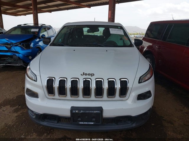 1C4PJLAB2GW135520 Jeep Cherokee Sport