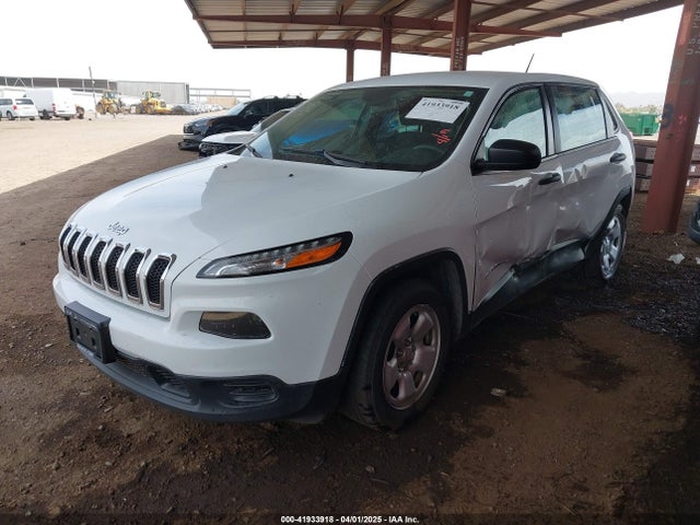 1C4PJLAB2GW135520 Jeep Cherokee Sport