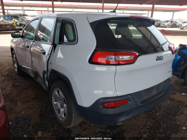 1C4PJLAB2GW135520 Jeep Cherokee Sport