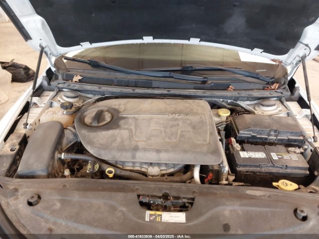 2016 CHRYSLER 200 1C3CCCDGXGN147988 Photo 9