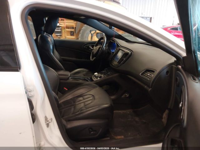 2016 CHRYSLER 200 1C3CCCDGXGN147988 Photo 4