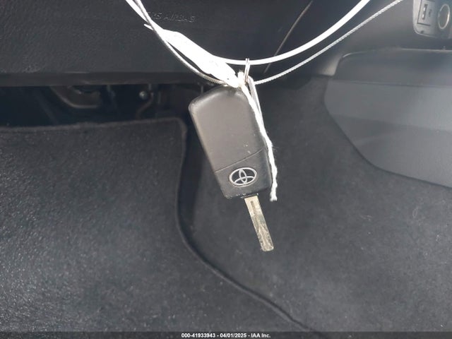 4T1B11HK9KU237871 Toyota CAMRY LE