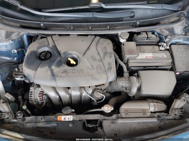 KMHD35LHXGU270505 Hyundai ELANTRA GT