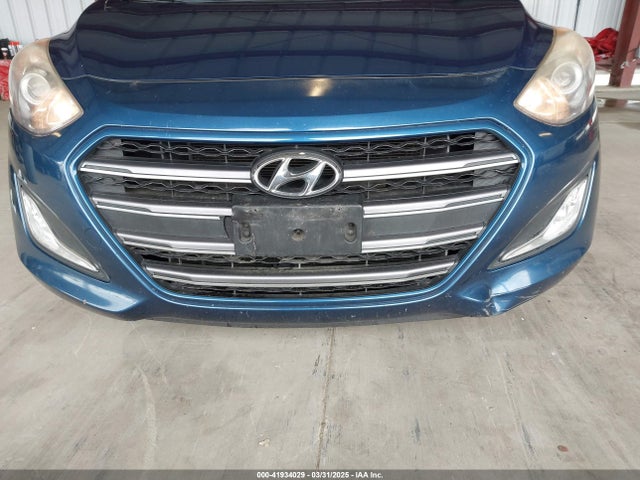 KMHD35LHXGU270505 Hyundai ELANTRA GT