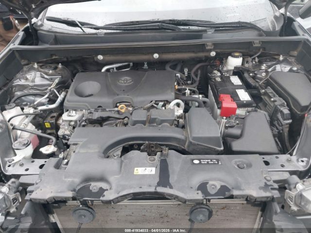 2T3P1RFV9NC268388 Toyota Rav4 Xle