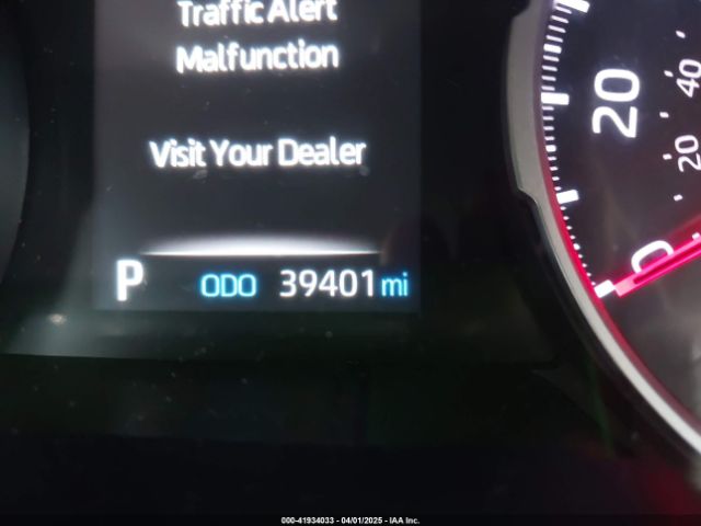 2T3P1RFV9NC268388 Toyota Rav4 Xle