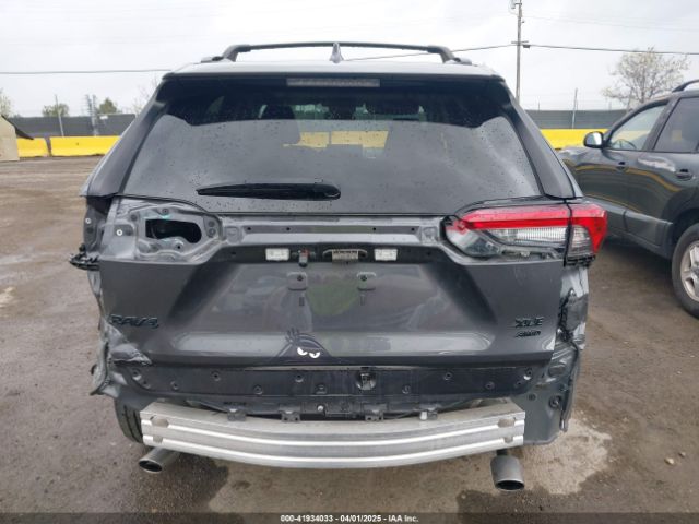 2T3P1RFV9NC268388 Toyota Rav4 Xle