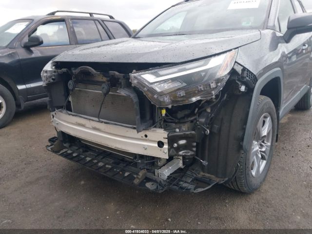 2T3P1RFV9NC268388 Toyota Rav4 Xle
