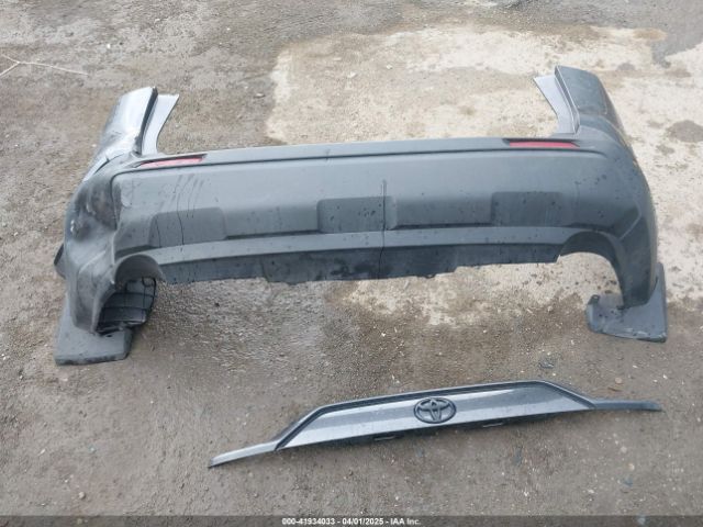 2T3P1RFV9NC268388 Toyota Rav4 Xle