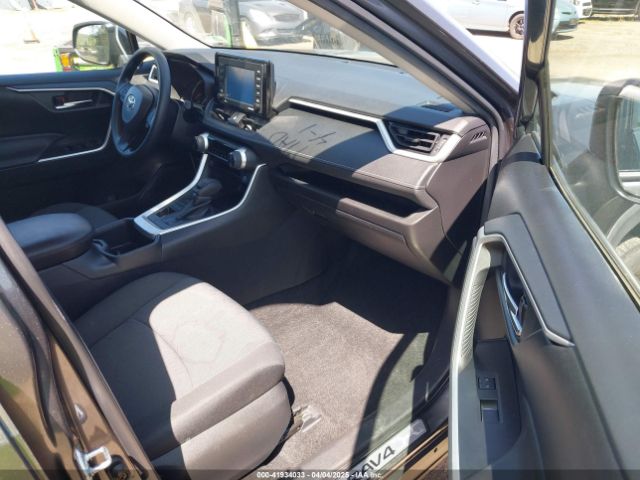 2T3P1RFV9NC268388 Toyota Rav4 Xle