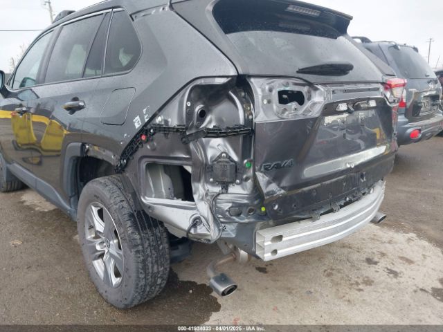 2T3P1RFV9NC268388 Toyota Rav4 Xle