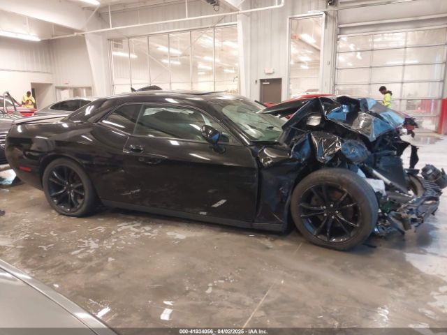 2C3CDZAG0GH131604 Dodge Challenger Sxt Plus
