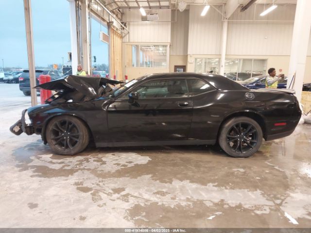 2C3CDZAG0GH131604 Dodge Challenger Sxt Plus