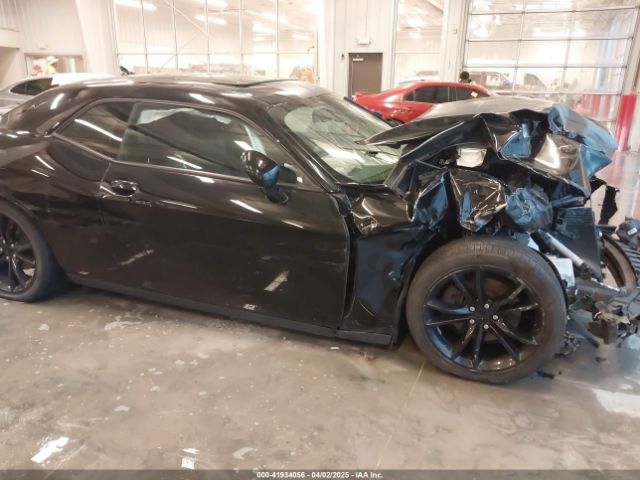 2C3CDZAG0GH131604 Dodge Challenger Sxt Plus
