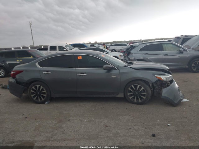 1N4AL3AP7JC264248 Nissan Altima 2.5 Sv