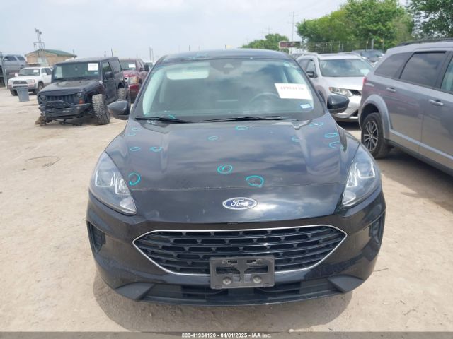1FMCU0G68NUB87317 Ford ESCAPE SE