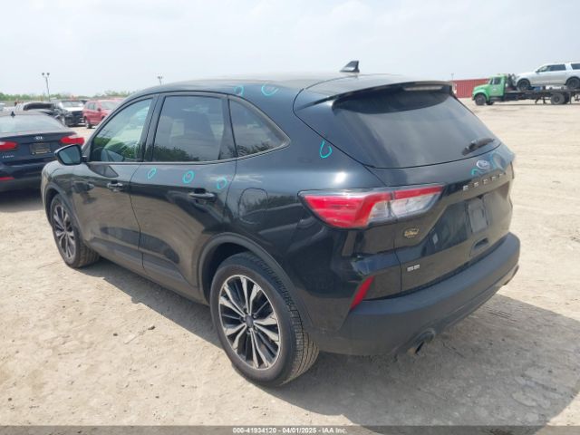 1FMCU0G68NUB87317 Ford ESCAPE SE