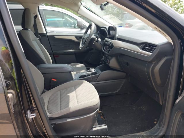 1FMCU0G68NUB87317 Ford ESCAPE SE