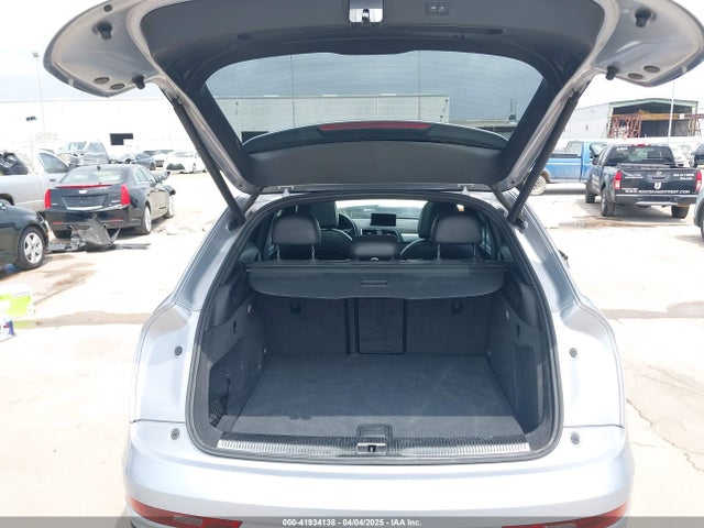 WA1GCCFS5HR009021 Audi Q3 2.0t Premium