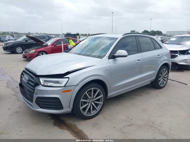 WA1GCCFS5HR009021 Audi Q3 2.0t Premium
