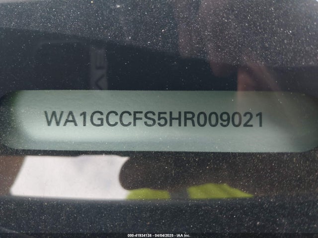 WA1GCCFS5HR009021 Audi Q3 2.0t Premium