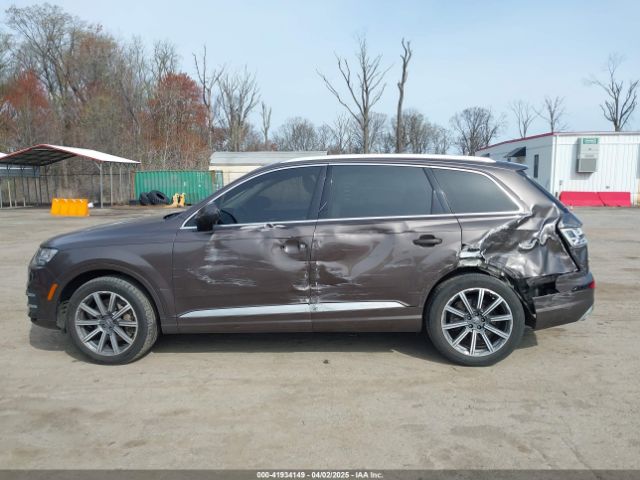 WA1VAAF71HD036209 Audi Q7 3.0t Premium