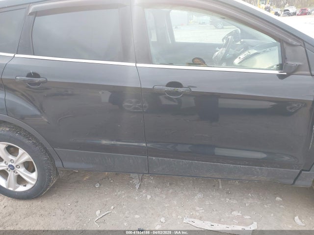 1FMCU9GX4EUC43640 Ford ESCAPE SE