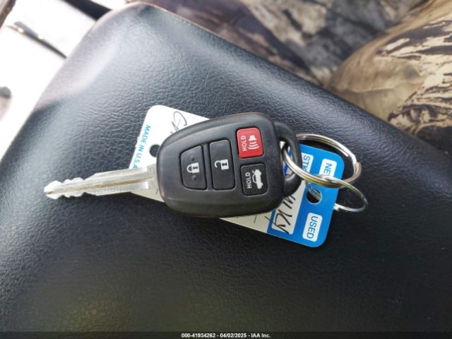 4T1BF1FK9EU418025 Toyota CAMRY SE