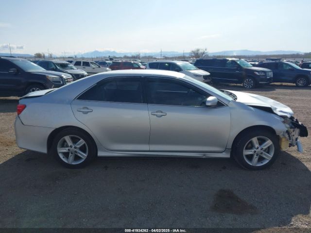 4T1BF1FK9EU418025 Toyota CAMRY SE