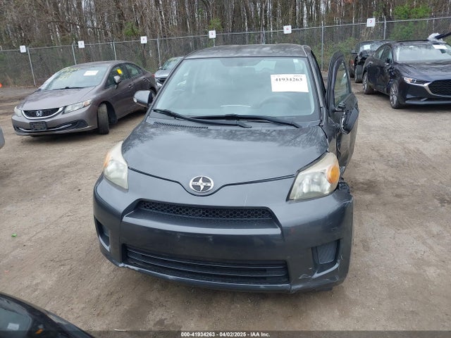 JTKKUPB44E1042798 Scion XD