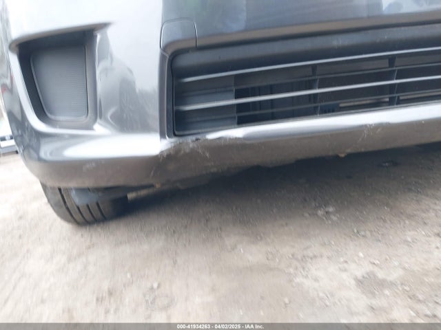 JTKKUPB44E1042798 Scion XD