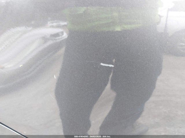 JTKKUPB44E1042798 Scion XD