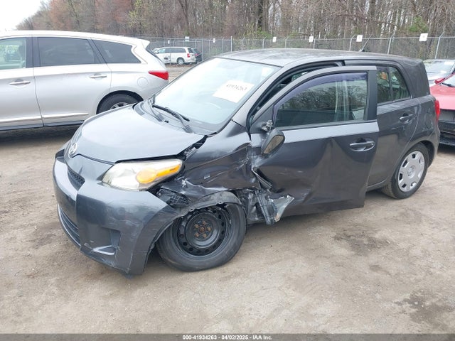 JTKKUPB44E1042798 Scion XD