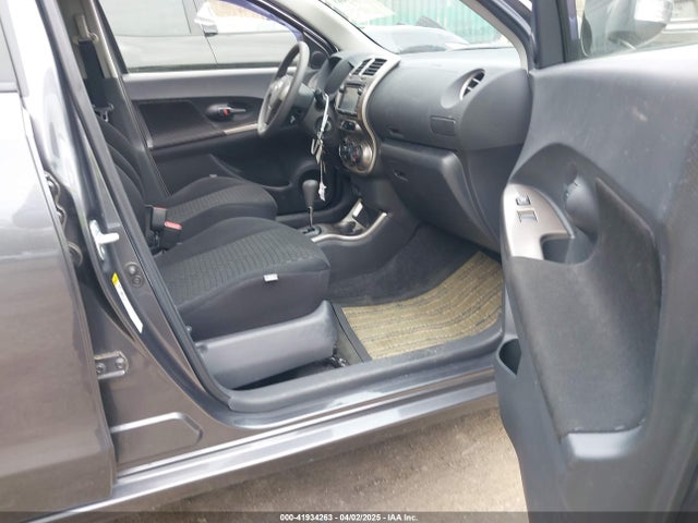 JTKKUPB44E1042798 Scion XD