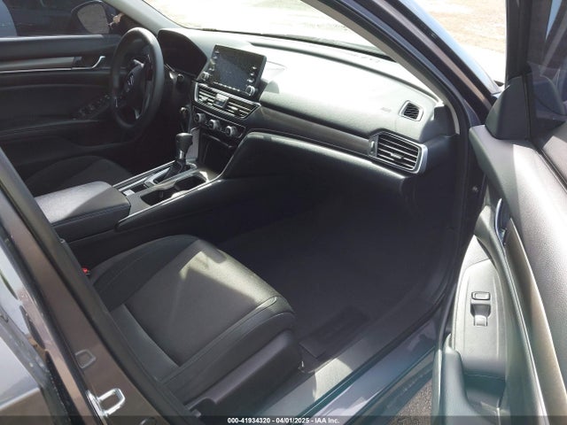 1HGCV1F19JA252086 Honda ACCORD LX