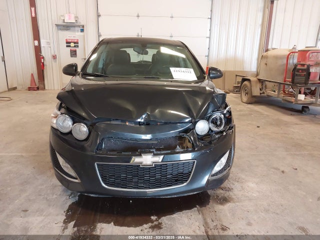 1G1JG6SB2E4209458 Chevrolet Sonic Rs Auto