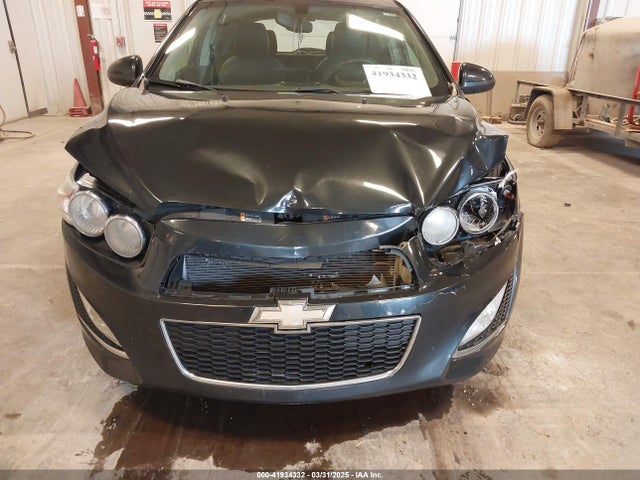 1G1JG6SB2E4209458 Chevrolet Sonic Rs Auto
