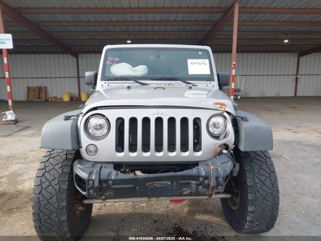 1C4BJWFG9JL883478 Jeep WRANGLER JK